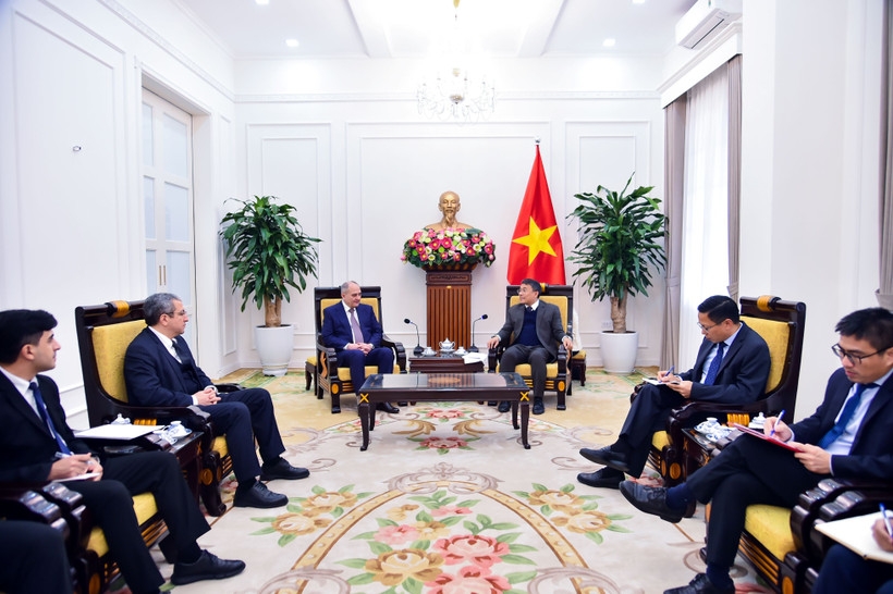 azerbaijan party official praises vietnam s foreign ministry in bilateral ties picture 1