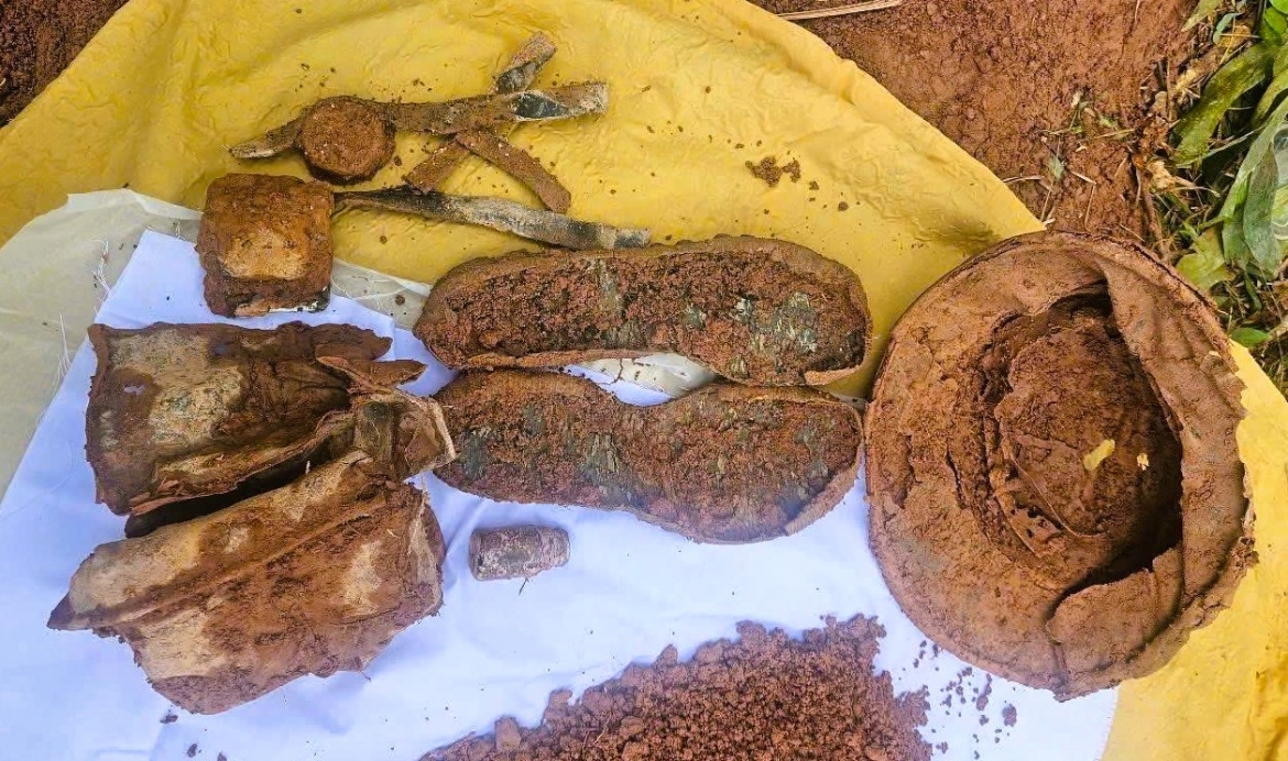 Doi 584 quy tap 2 hai cot liet si tai xa Dakrong, tinh quang tri hinh anh 2