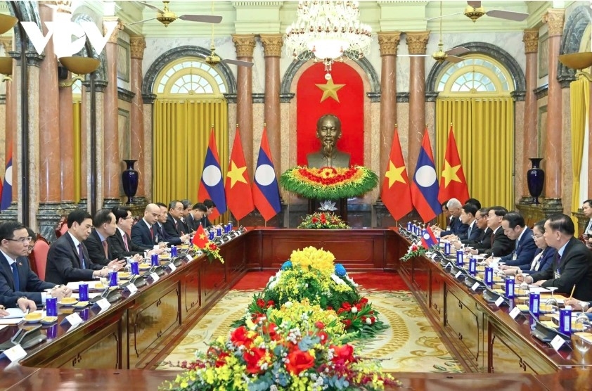 vietnamese president highlights special solidarity with laos picture 2