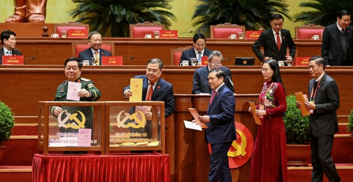 delegates cast ballots to elect 14th party central committee picture 7