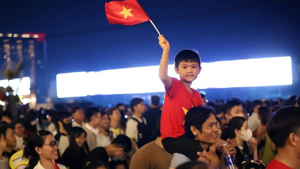 vietnam poised to enter a new era of prosperity after years of strong gains picture 4