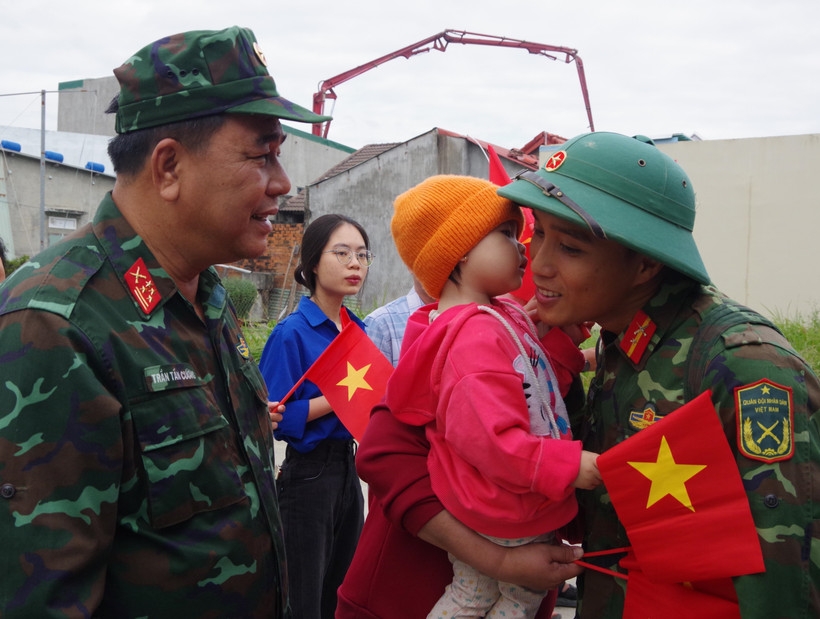 quang trung campaign helps deepen army-people bond in khanh hoa picture 1