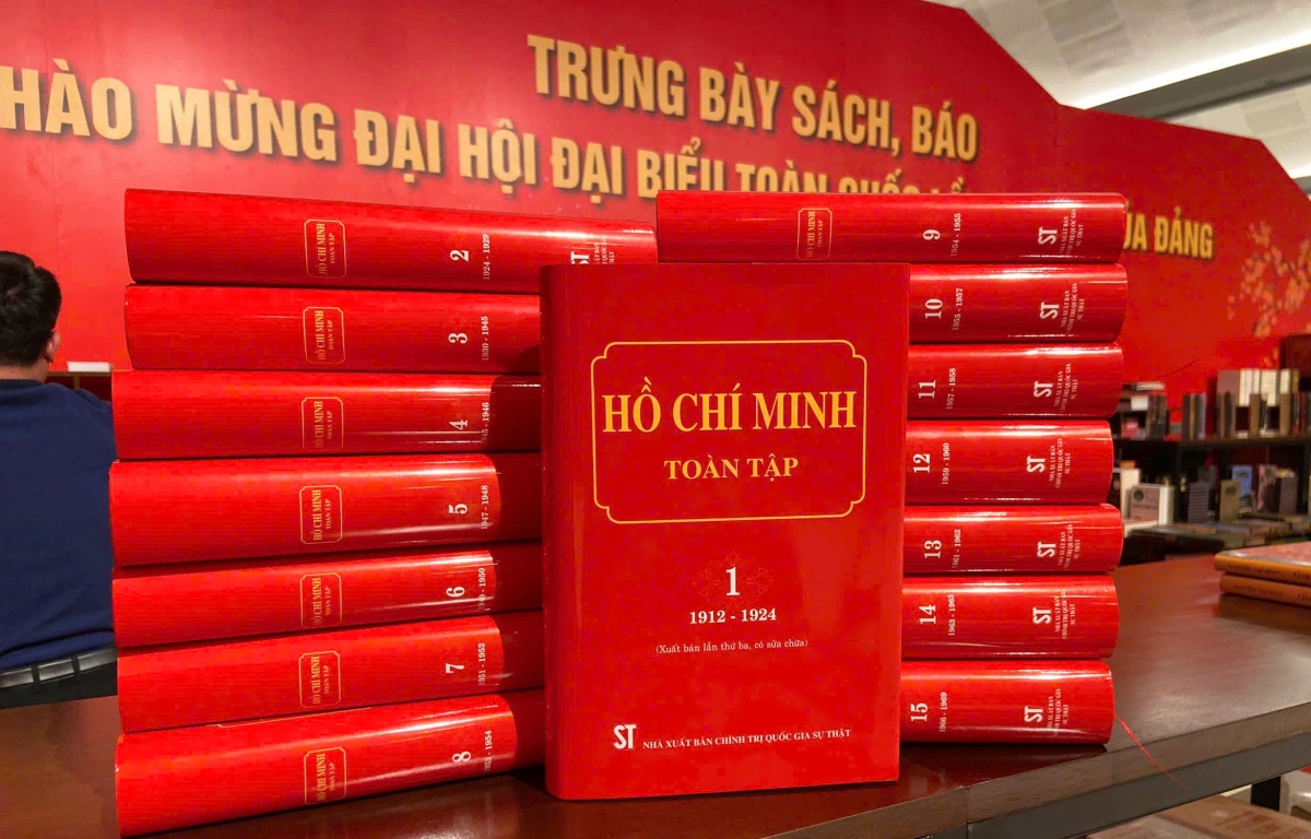 tai ban 3 bo sach do so ve chu tich ho chi minh hinh anh 1