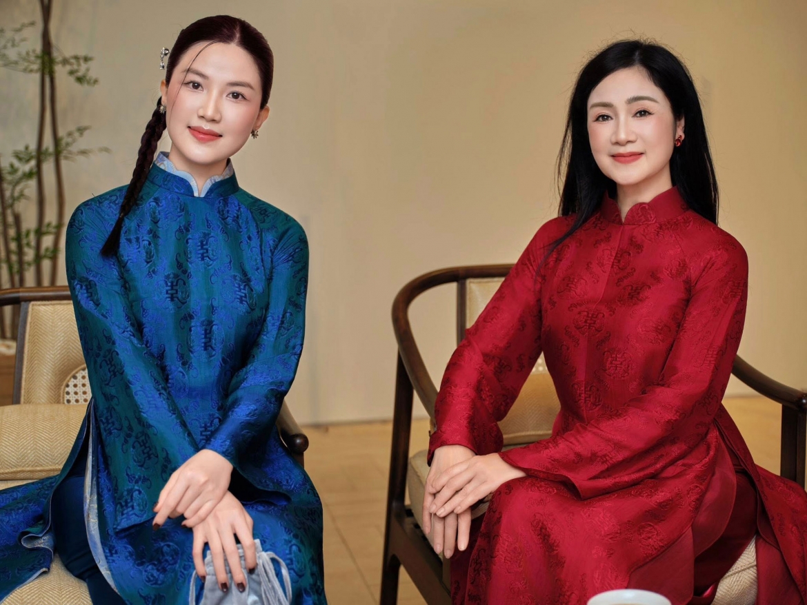 sao viet 23 1 hoa hau luong thuy linh du dam cuoi phuong nhi hinh anh 3