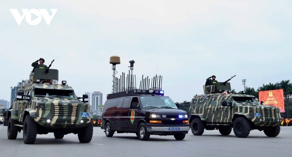 hanoi police rehearse security plans for the 14th national party congress picture 4