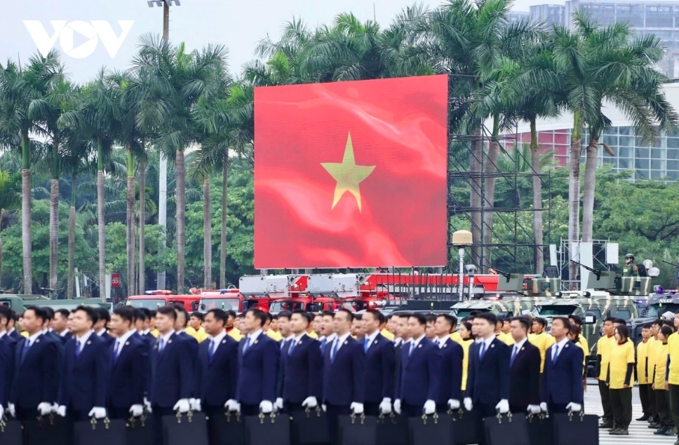 hanoi police rehearse security plans for the 14th national party congress picture 5