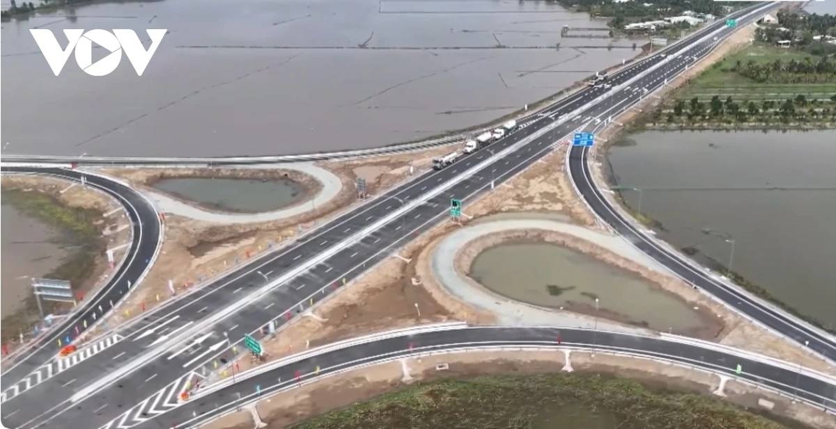 public investment - key driver for vietnam s double-digit growth ambitions picture 1