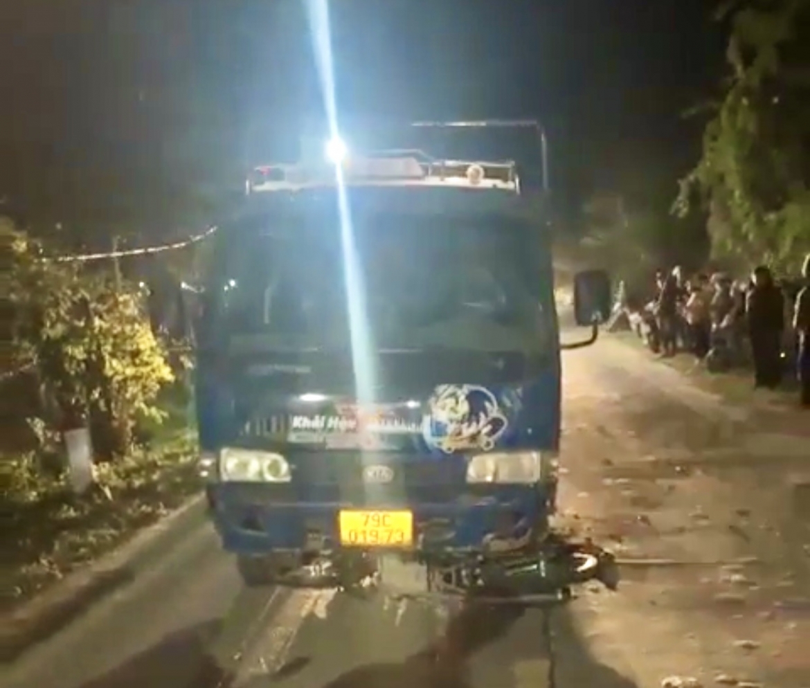 Dieu tra vu tai nan giao thong lam 2 nguoi tu vong tai xa cu pui, Dak lak hinh anh 1