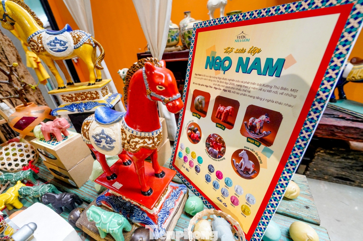 a closer look at a unique collection of ceramic horses for tet picture 4