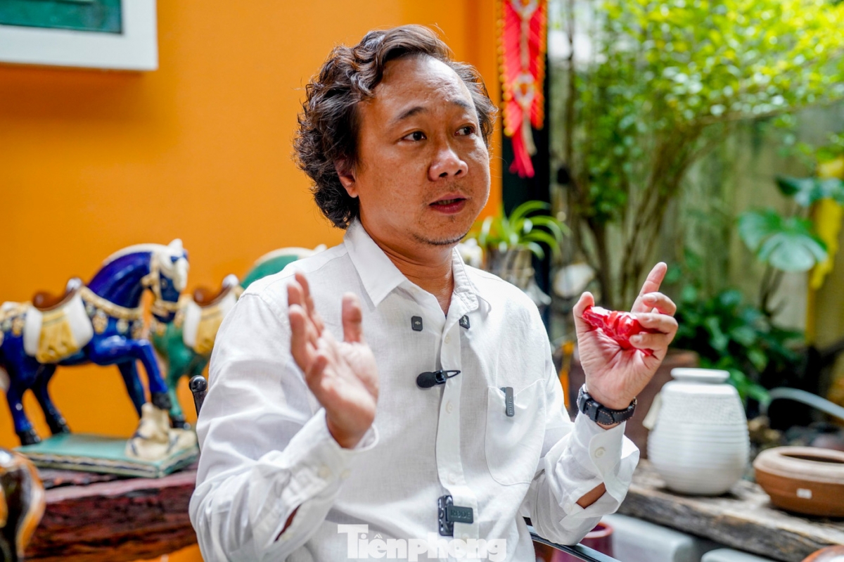 a closer look at a unique collection of ceramic horses for tet picture 6