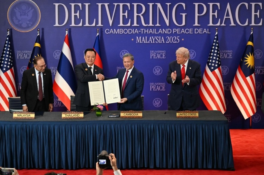 nong the gioi ngay 11 1 Ong trump tuyen bo gianh lay greenland bang moi cach hinh anh 3