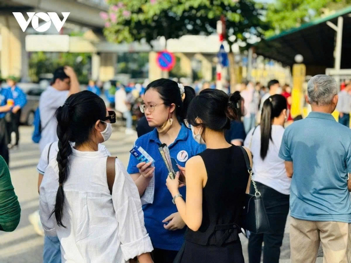 ha noi cong bo ngoai ngu la mon thi thu 3 vao lop 10 hinh anh 1