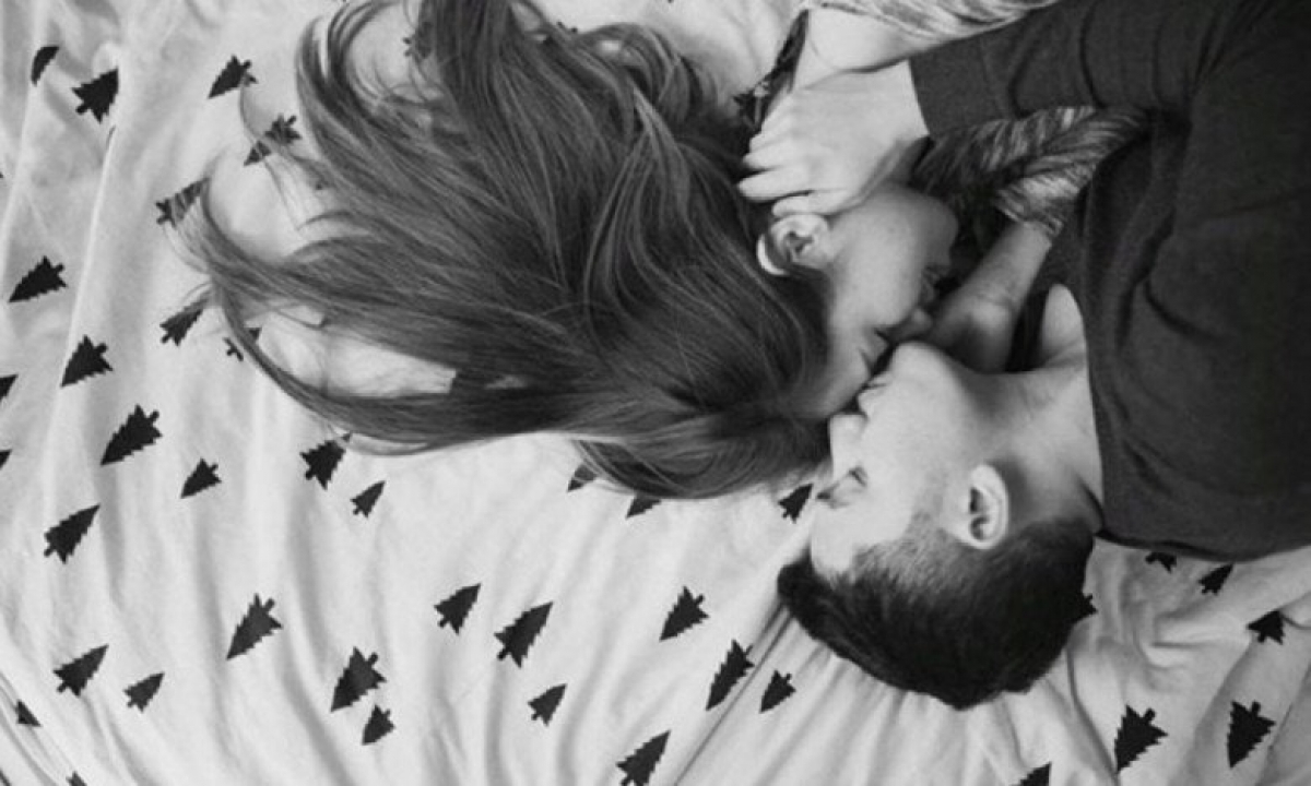 “Chuẩn mực” tình dục: Áp lực thầm lặng của người trẻ