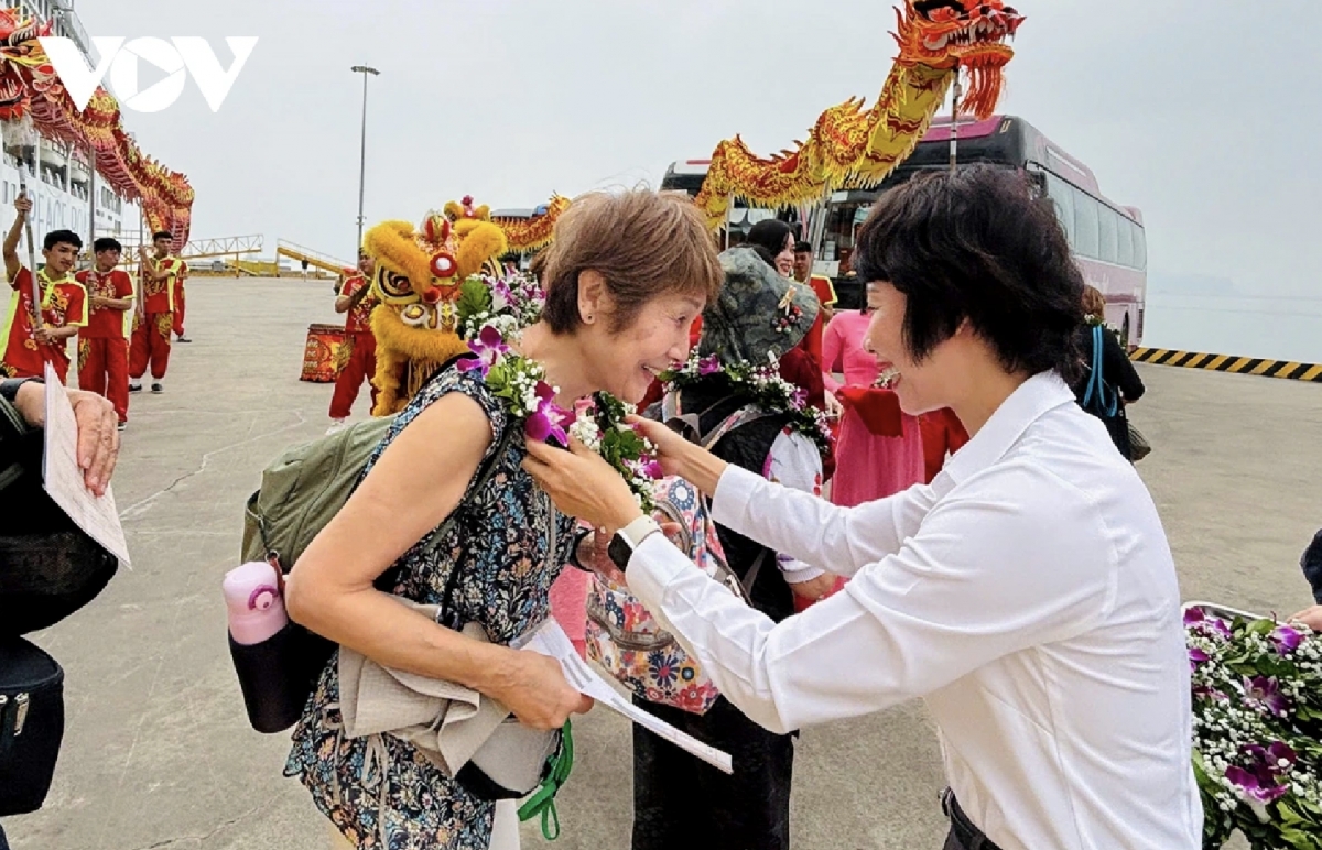 Quang Ninh sees tourism surge over New Year holiday
