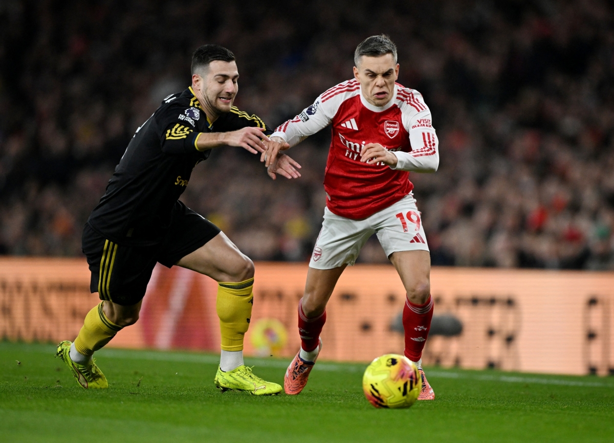 ket qua bong da vong 23 ngoai hang anh rang sang 26 1 mu da bai arsenal hinh anh 18