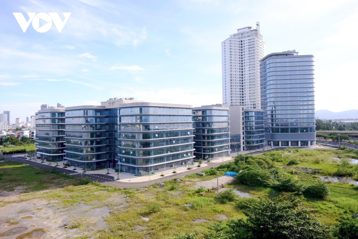 Các nhà đầu tư đồng hành với Trung tâm Tài chính quốc tế Việt Nam tại Đà Nẵng