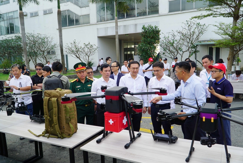 hcm city pilots uavs for delivery services picture 1