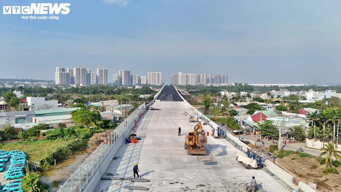 tang toc thi cong gan 15km vanh dai 3 tren cao xuyen do thi tp.hcm hinh anh 11