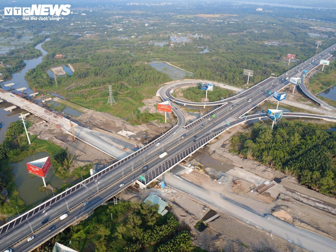 tang toc thi cong gan 15km vanh dai 3 tren cao xuyen do thi tp.hcm hinh anh 8