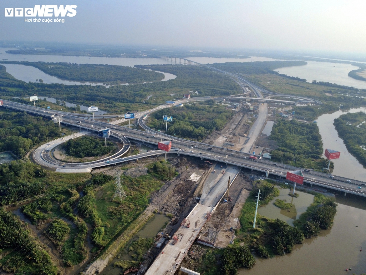 tang toc thi cong gan 15km vanh dai 3 tren cao xuyen do thi tp.hcm hinh anh 1