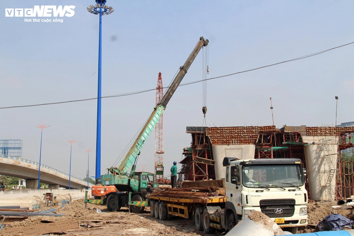 tang toc thi cong gan 15km vanh dai 3 tren cao xuyen do thi tp.hcm hinh anh 10