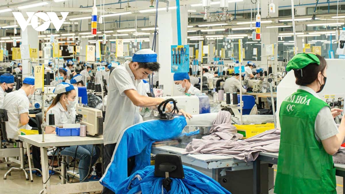 textile and garment industry shifts toward high-value orders picture 1