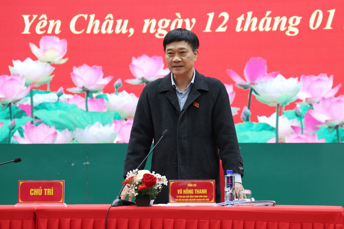 Phó Chủ tịch Quốc hội kiểm tra công tác bầu cử tại Sơn La