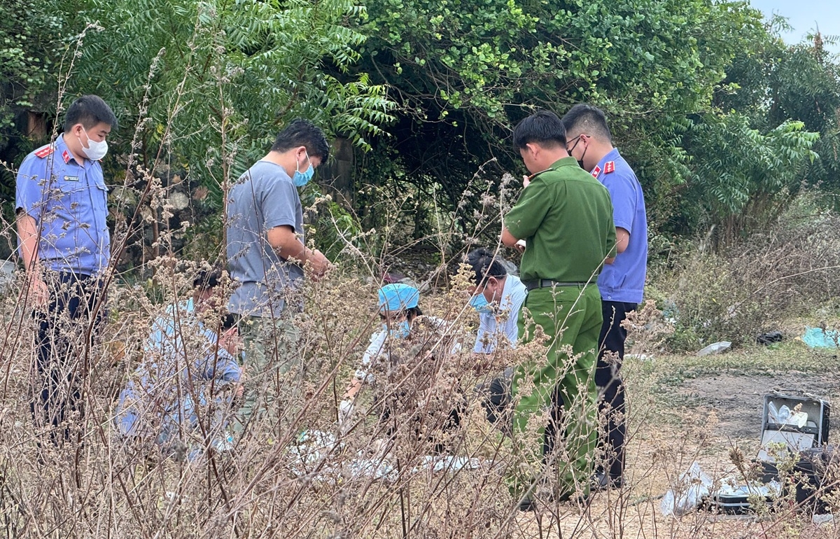 phat hien bo xuong nguoi o bai dat sau can nha hoang o vung bien lam Dong hinh anh 1