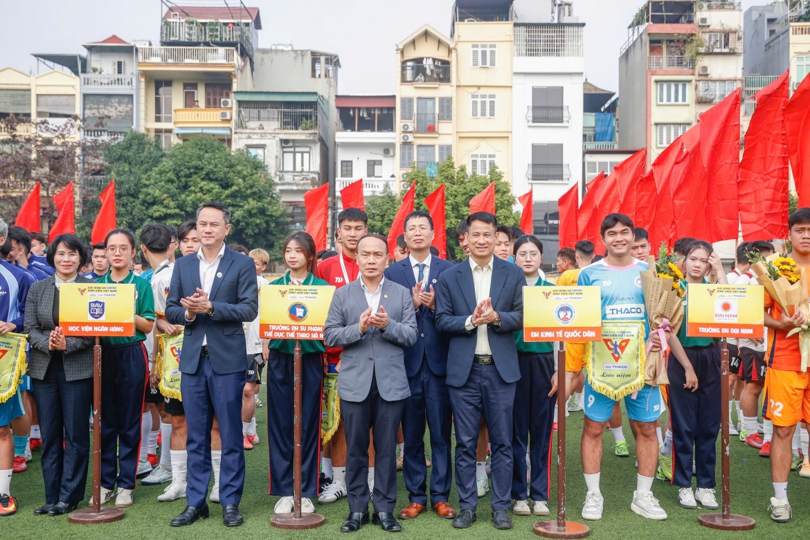khai mac vong loai phia bac giai bong da thanh nien sinh vien viet nam nam 2026 hinh anh 6