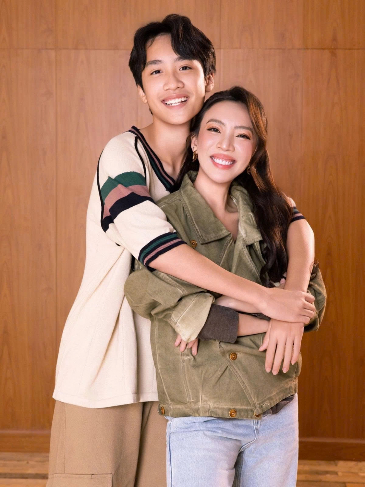 sao viet 17 1 Doan minh tai va ba xa huong tuan trang mat o thuong hai hinh anh 7