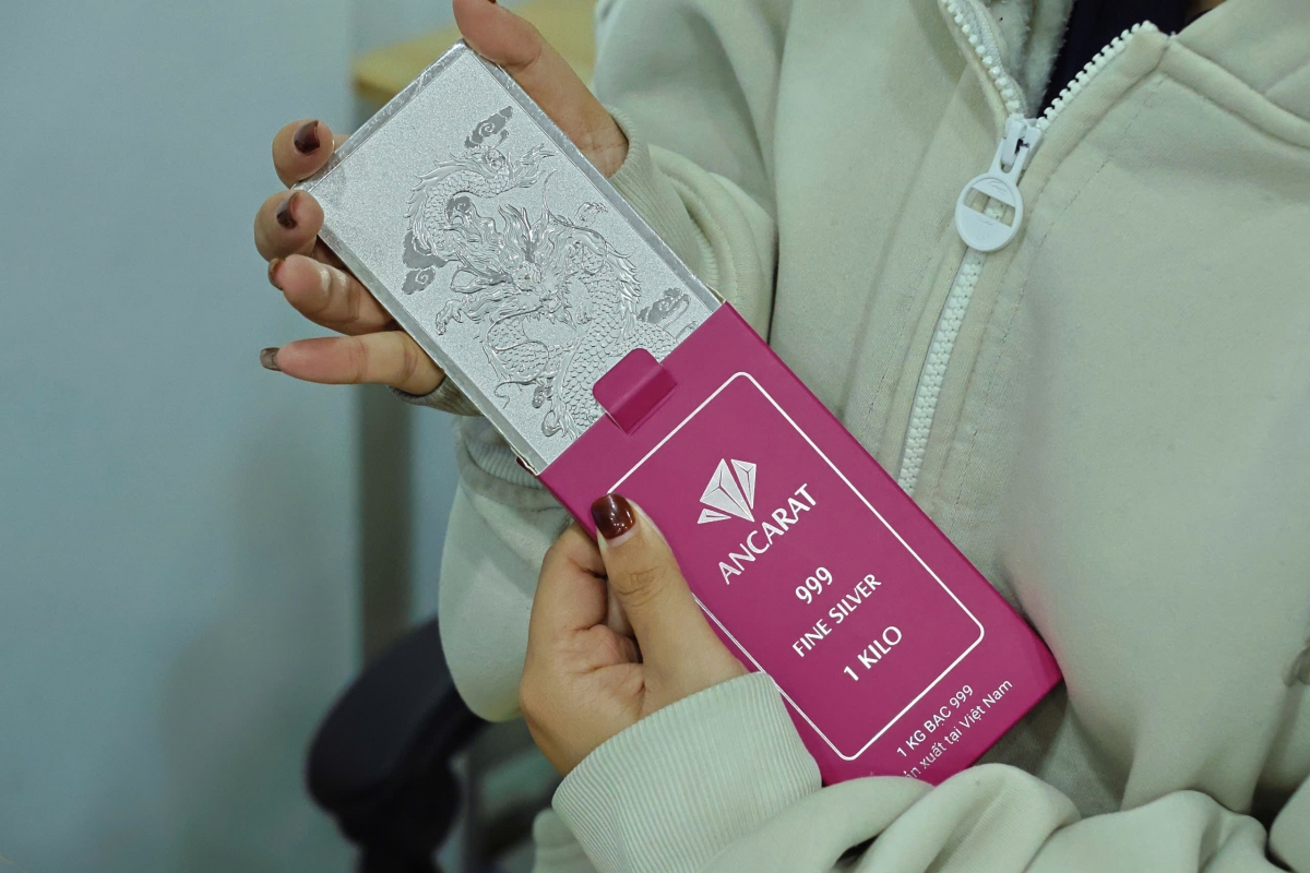 Giá bạc hôm nay 17/3: Giá bạc trong nước và thế giới cùng tăng nhẹ