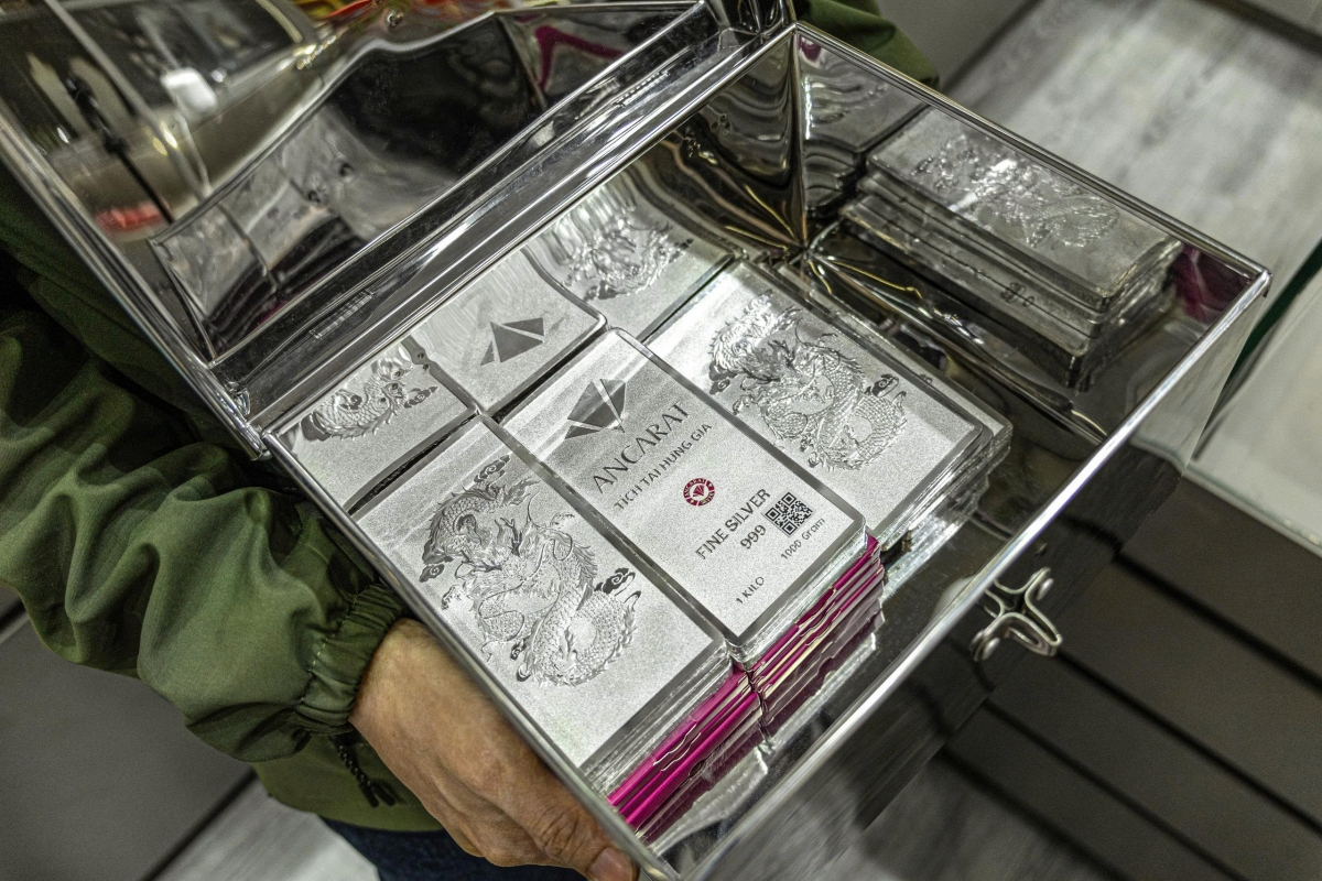 Giá bạc hôm nay 3/4: Bạc trong nước và thế giới cùng tăng