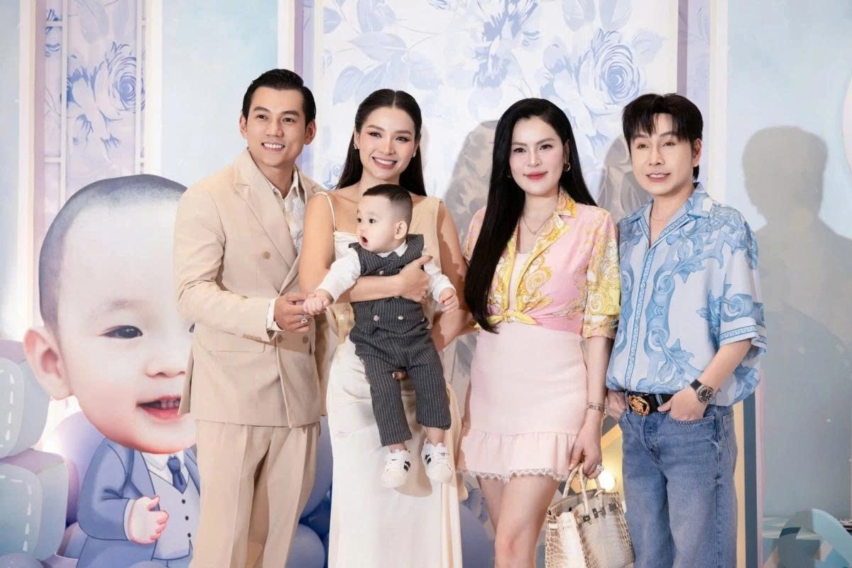 sao viet 31 1 dien vien huong giang tinh tu ben chong hon 11 tuoi hinh anh 5