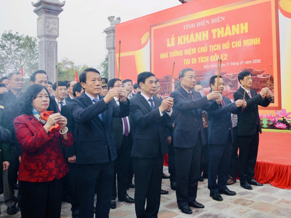 tong bi thu du le khanh thanh nha tuong niem chu tich ho chi minh tai Dien bien hinh anh 2