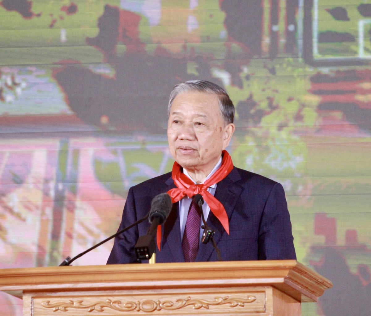 Tổng Bí thư Tô Lâm dự lễ khánh thành trường nội trú liên cấp Si Pa Phìn