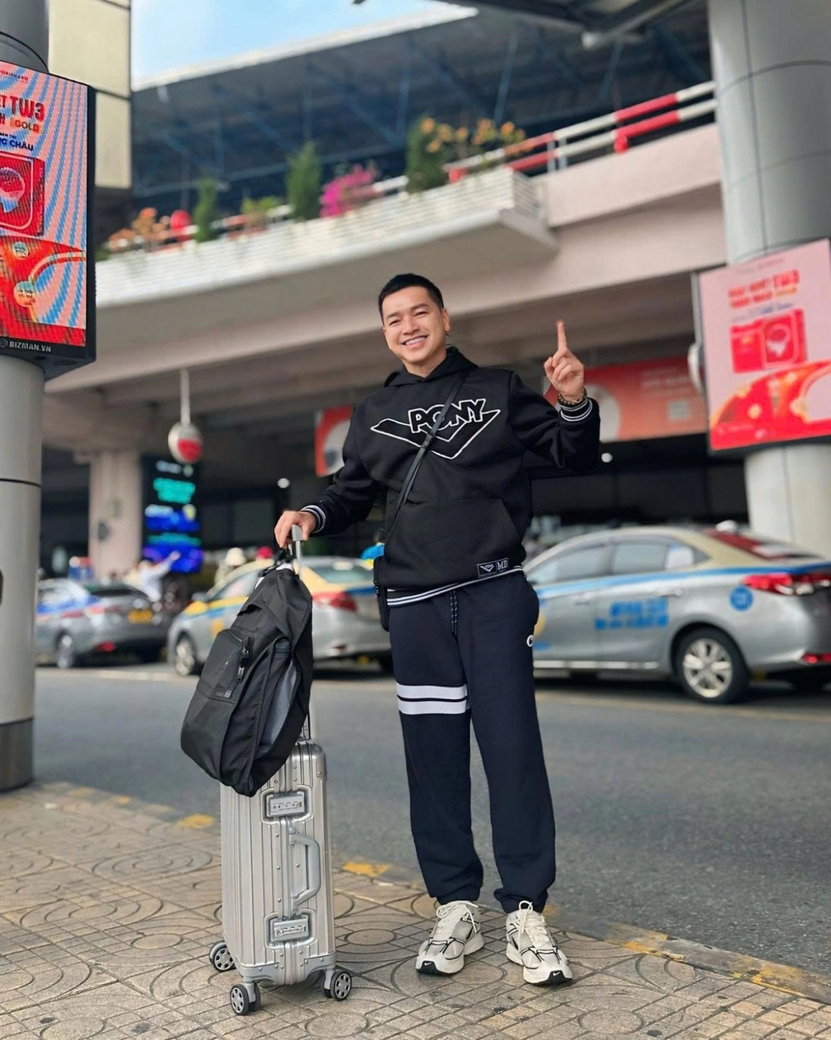 sao viet 1 2 vo chong tran thanh - hari won vap phai tranh luan hinh anh 2