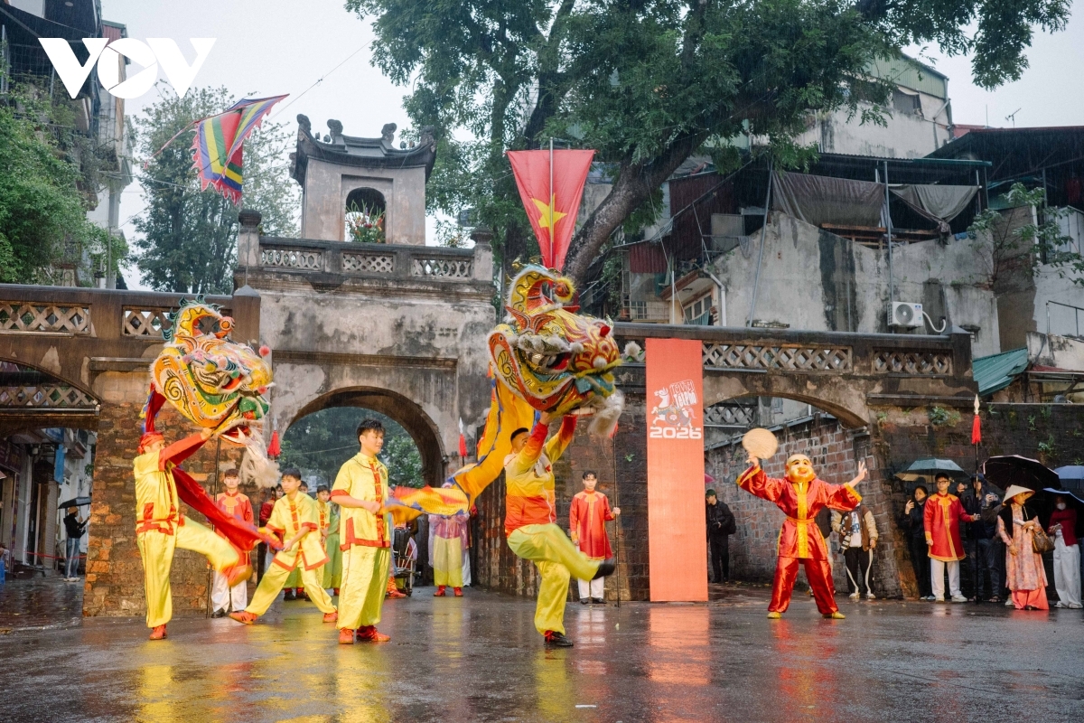 hanoi revives ancient gate-opening ritual for lunar new year picture 10