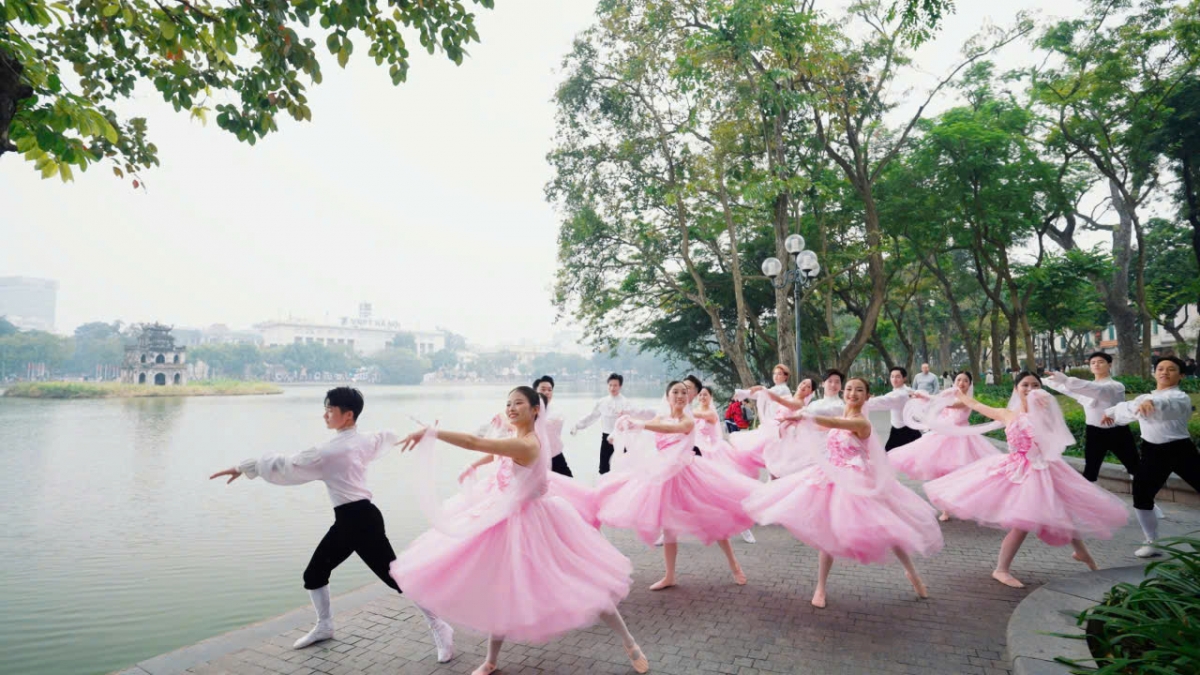 phim mua huyen su viet tai hien lich su dan toc bang ngon ngu mua hinh anh 5