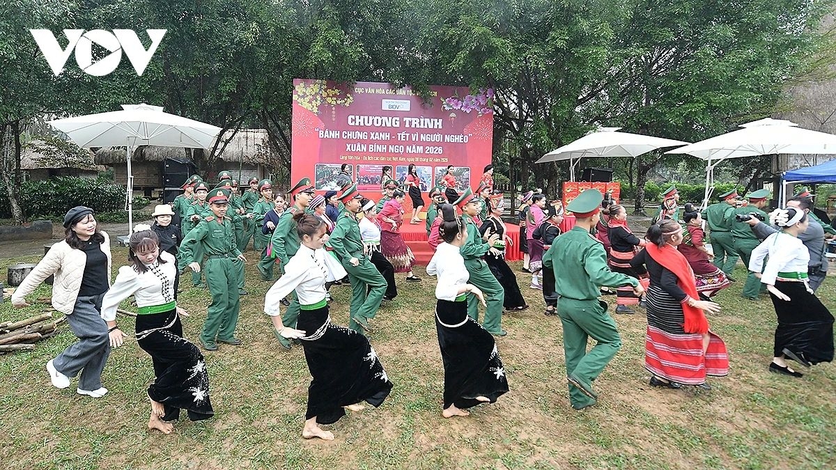 traditional tet atmosphere at vietnam s ethnic culture village picture 12