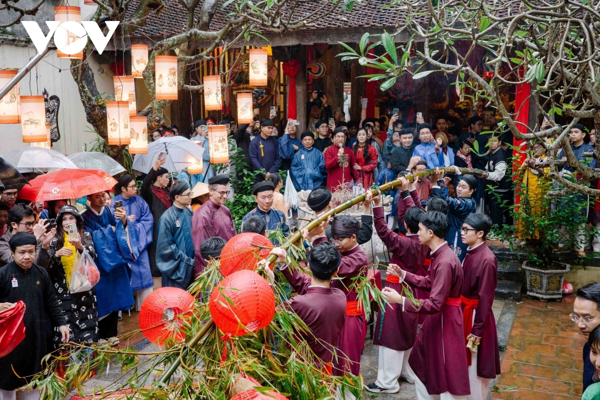 hanoi revives ancient gate-opening ritual for lunar new year picture 25