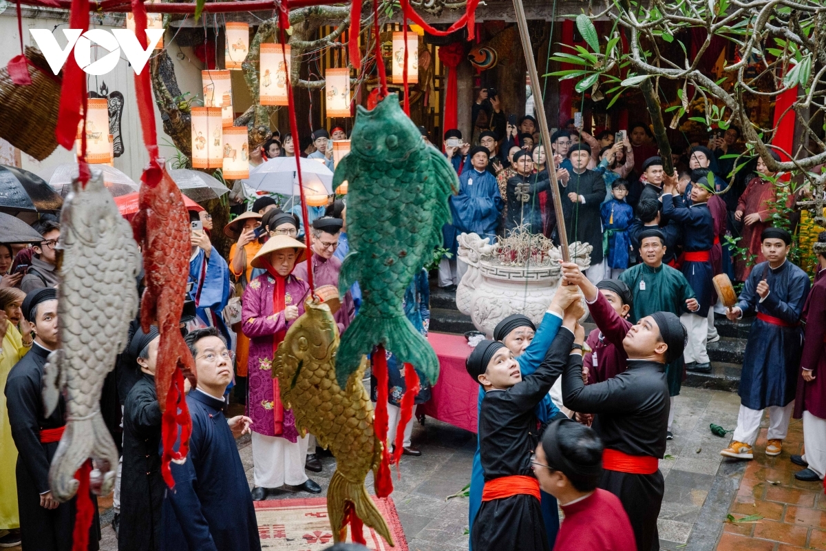 hanoi revives ancient gate-opening ritual for lunar new year picture 26
