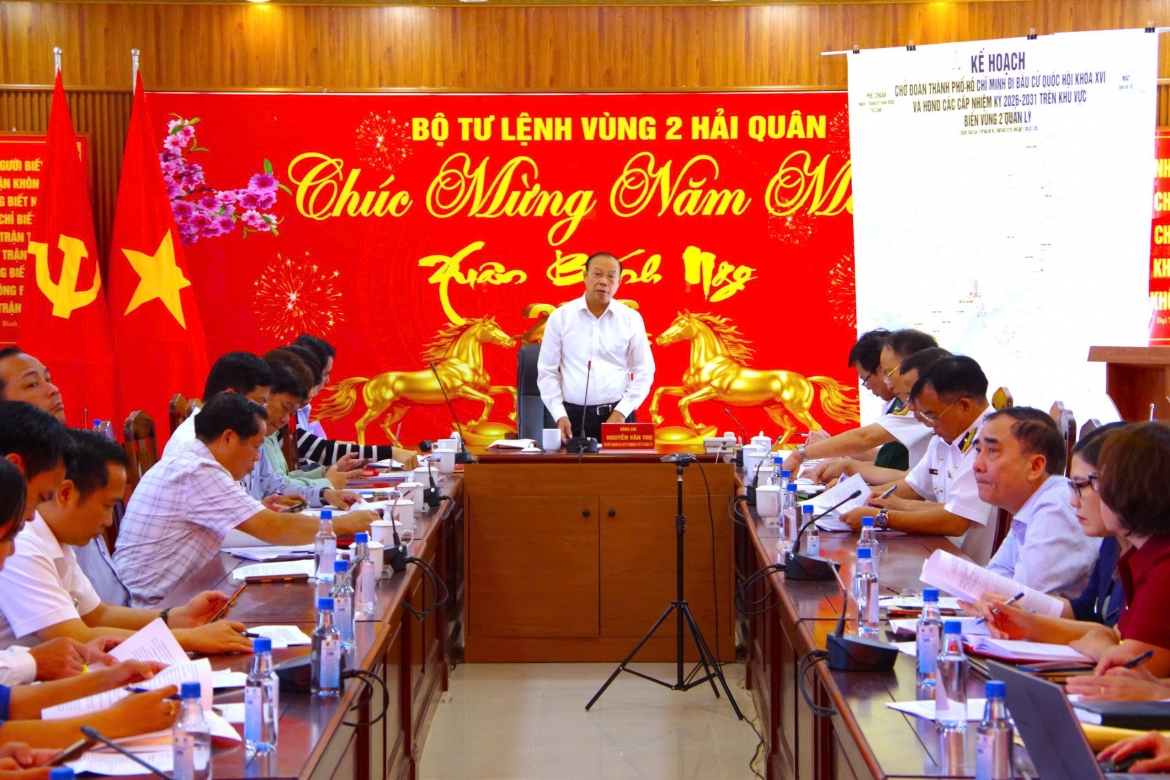 hon 450 cu tri la can bo, chien si vung 2 hai quan se bau cu som tren bien hinh anh 3