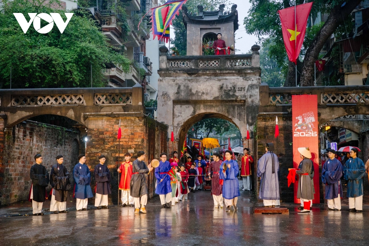 hanoi revives ancient gate-opening ritual for lunar new year picture 3