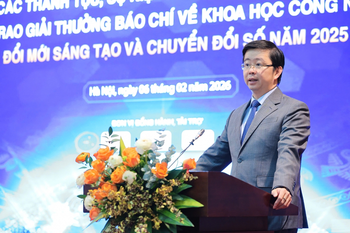 22 tac pham doat giai bao chi khoa hoc, cong nghe va chuyen doi so 2025 hinh anh 1