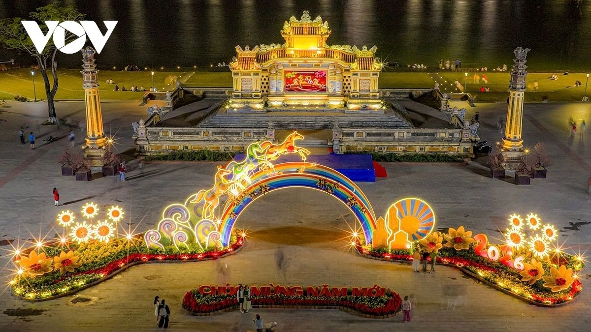 hue welcomes lunar new year 2026 with unique horse mascot by huong river picture 5