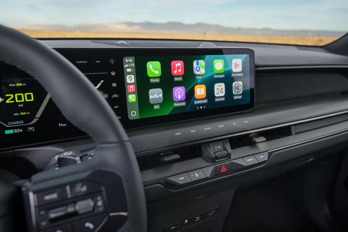 kia giữ lại nút bấm truyền thống dù nâng cấp màn hình cảm ứng pleos connect hình ảnh 2 kia giu lai nut bam truyen thong du nang cap man hinh cam ung pleos connect hinh anh 2