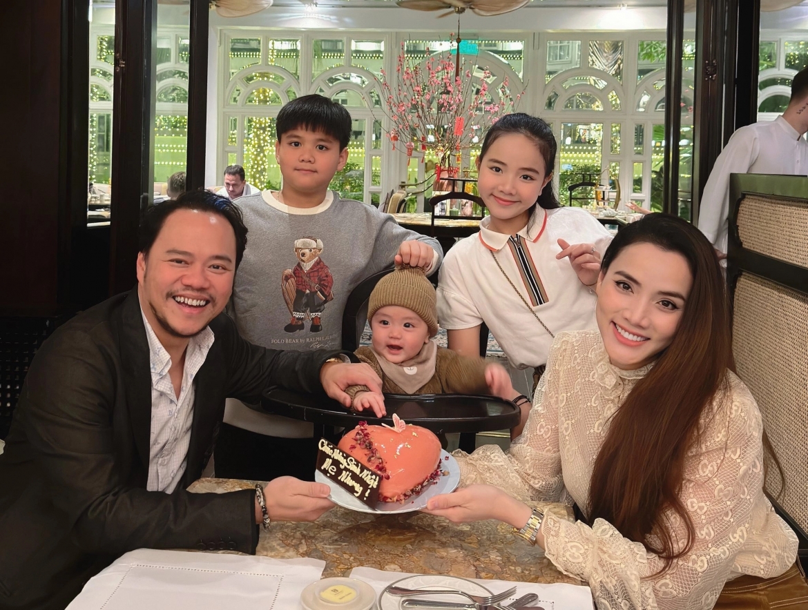 sao viet 9 2 tran thanh mung sinh nhat tuoi 39 ben hari won hinh anh 8