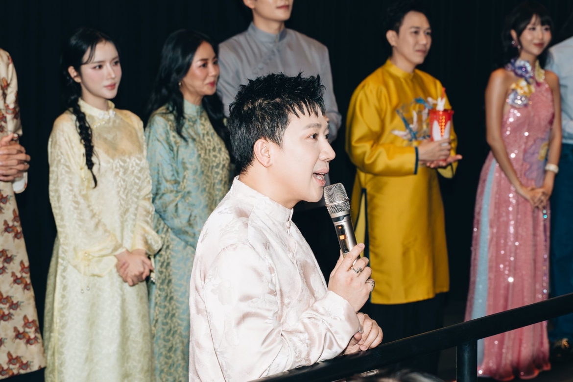 sao viet 22 2 Dang thu thao khoe ve diu dang trong chuyen du lich dau nam hinh anh 3