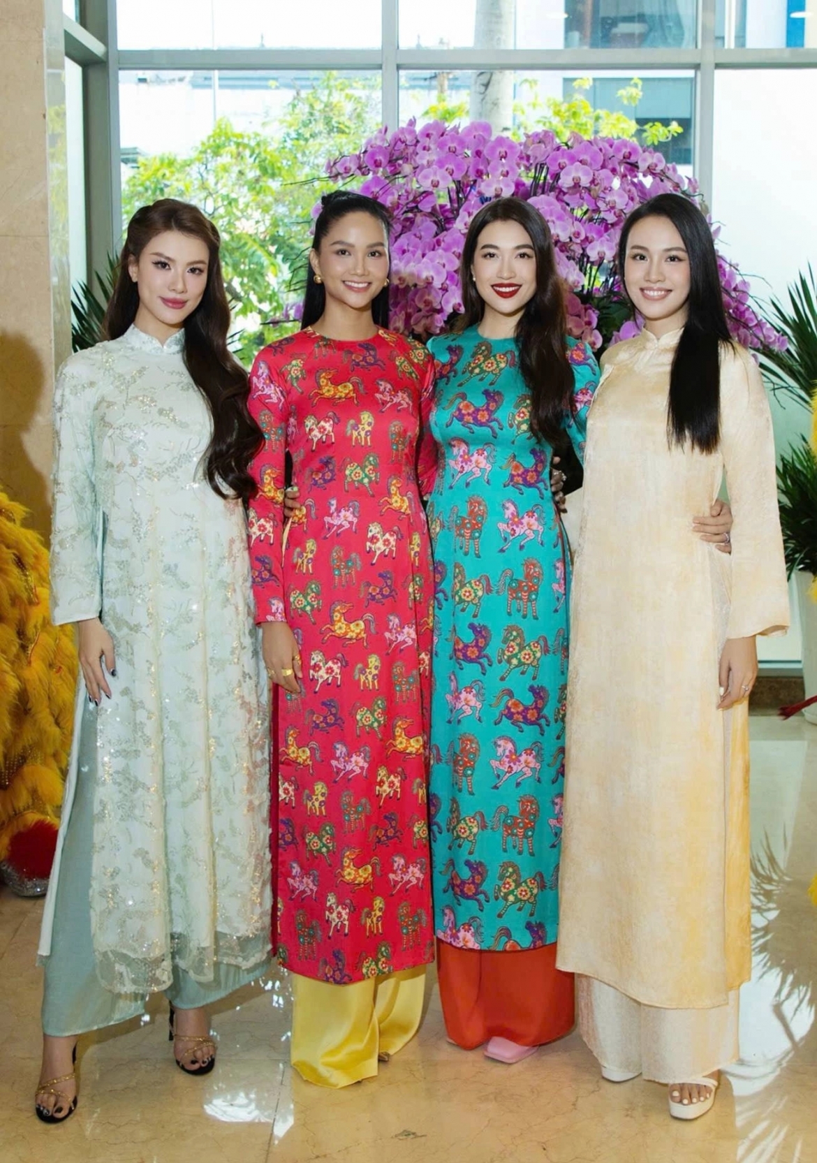 sao viet 25 2 diep lam anh len tieng truoc tin don bao nuoi tinh tre hinh anh 2