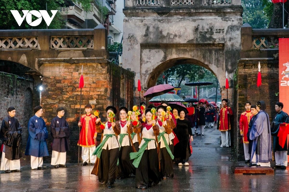 hanoi revives ancient gate-opening ritual for lunar new year picture 7